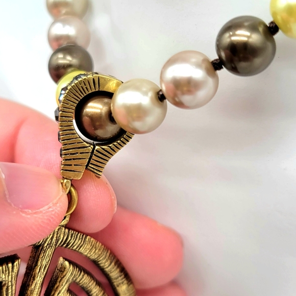 Heidi Daus Greek Key Medallion Enhancer Pendant on Multicolor Pearl Necklace - Picture 9 of 12